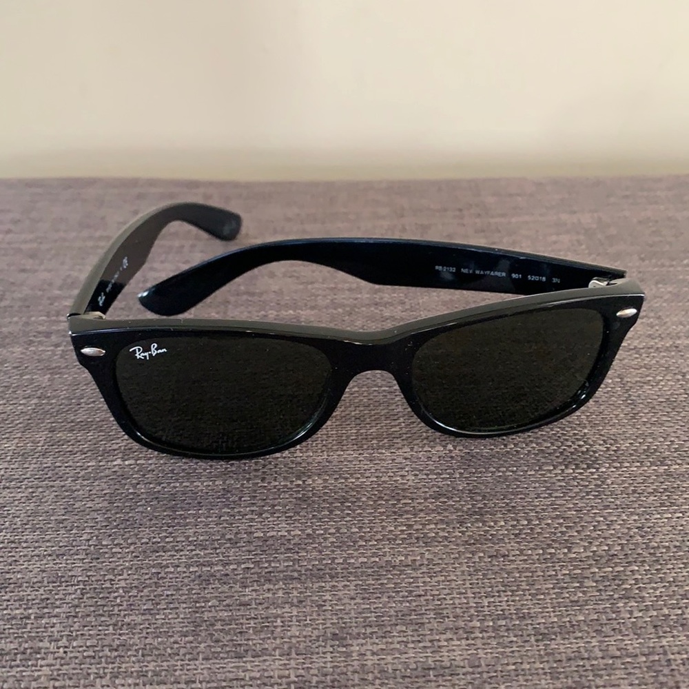 Ray-Ban Original Wayfarer sunglasses